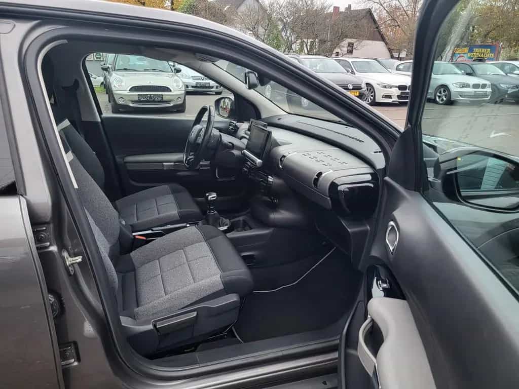 Citroën C4 Cactus Top Zustand! NUR 67685 Km! Export! 07/2020-photo-14