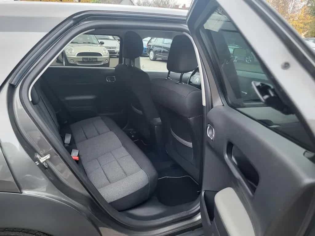 Citroën C4 Cactus Top Zustand! NUR 67685 Km! Export! 07/2020-photo-15