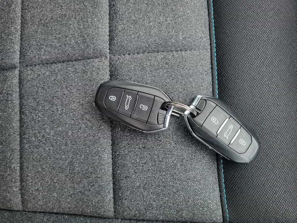 Citroën C4 Cactus Top Zustand! NUR 67685 Km! Export! 07/2020-photo-20