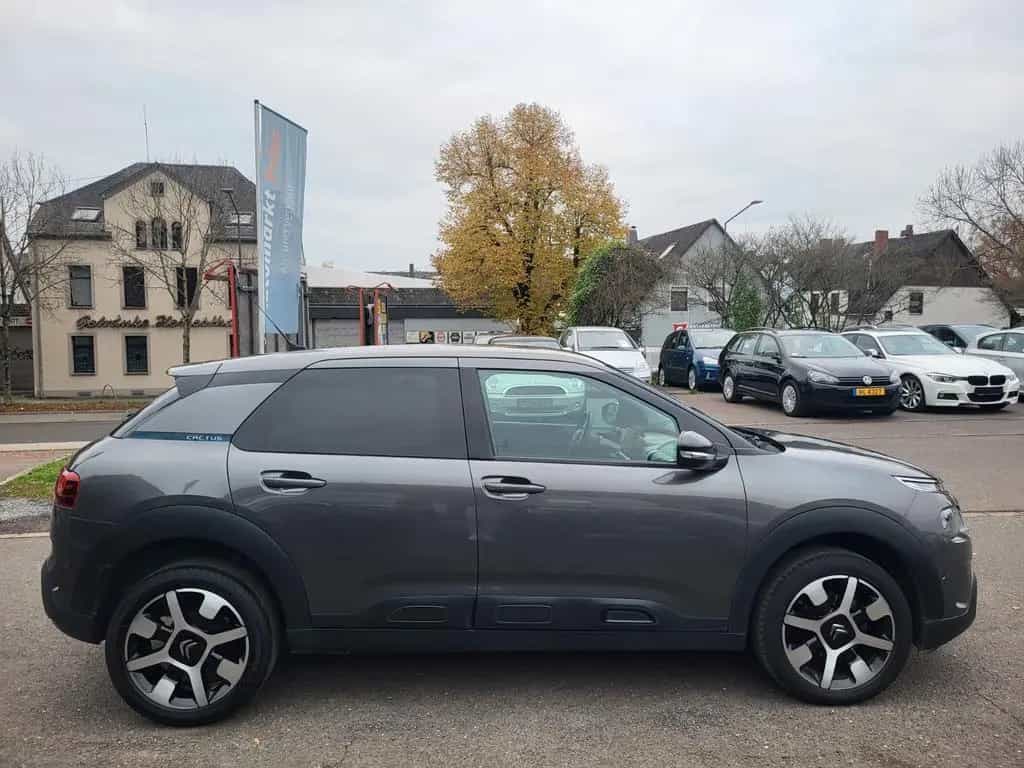 Citroën C4 Cactus Top Zustand! NUR 67685 Km! Export! 07/2020-photo-5