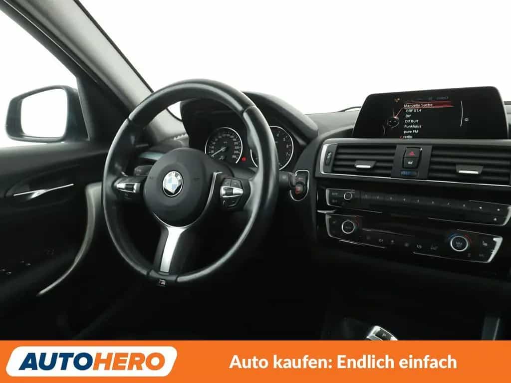 BMW 1 Series 118i Sport Line Aut.*NAVI*TEMPO*LED*PDC*SHZ* 01/2016-photo-12