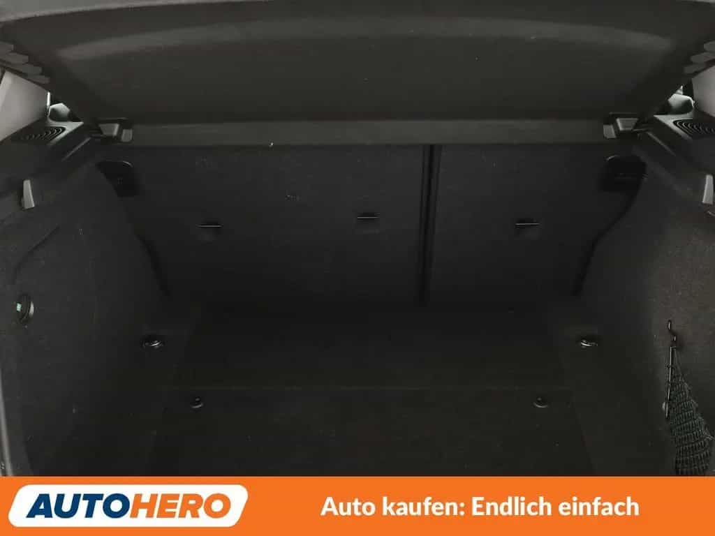 BMW 1 Series 118i Sport Line Aut.*NAVI*TEMPO*LED*PDC*SHZ* 01/2016-photo-17
