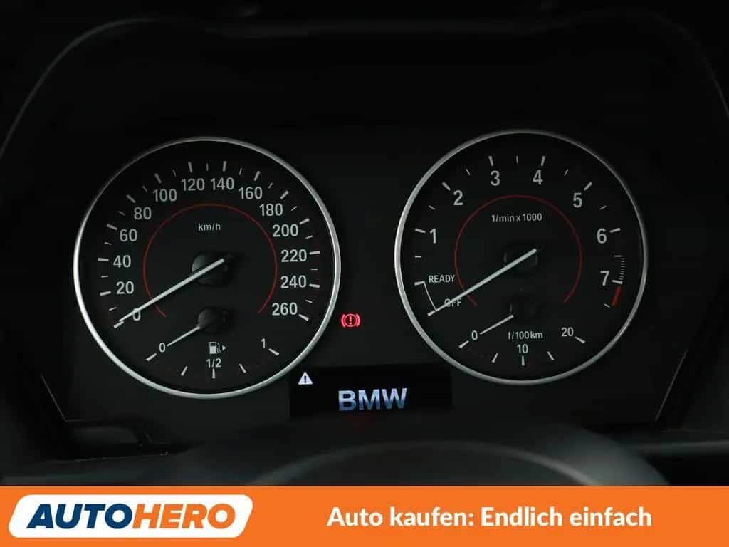 BMW 1 Series 118i Sport Line Aut.*NAVI*TEMPO*LED*PDC*SHZ* 01/2016-photo-19