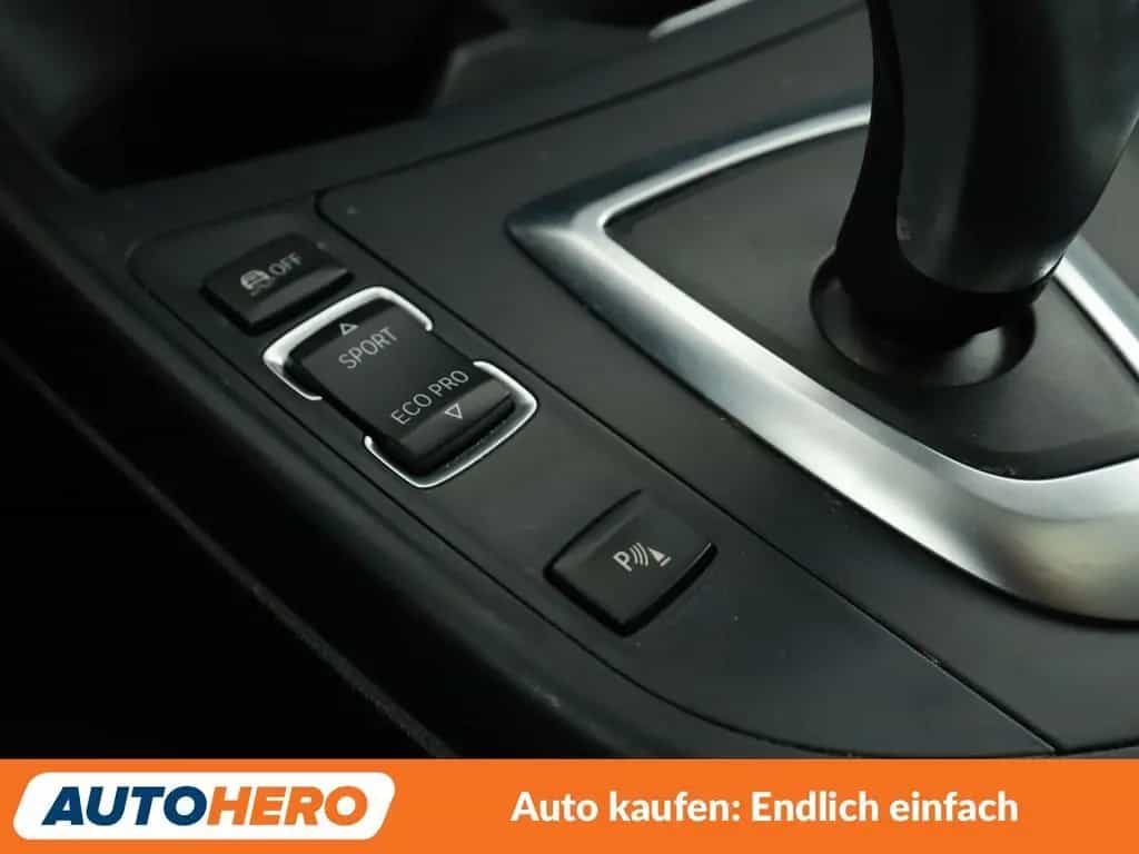 BMW 1 Series 118i Sport Line Aut.*NAVI*TEMPO*LED*PDC*SHZ* 01/2016-photo-24