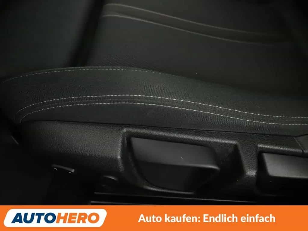 BMW 1 Series 118i Sport Line Aut.*NAVI*TEMPO*LED*PDC*SHZ* 01/2016-photo-28