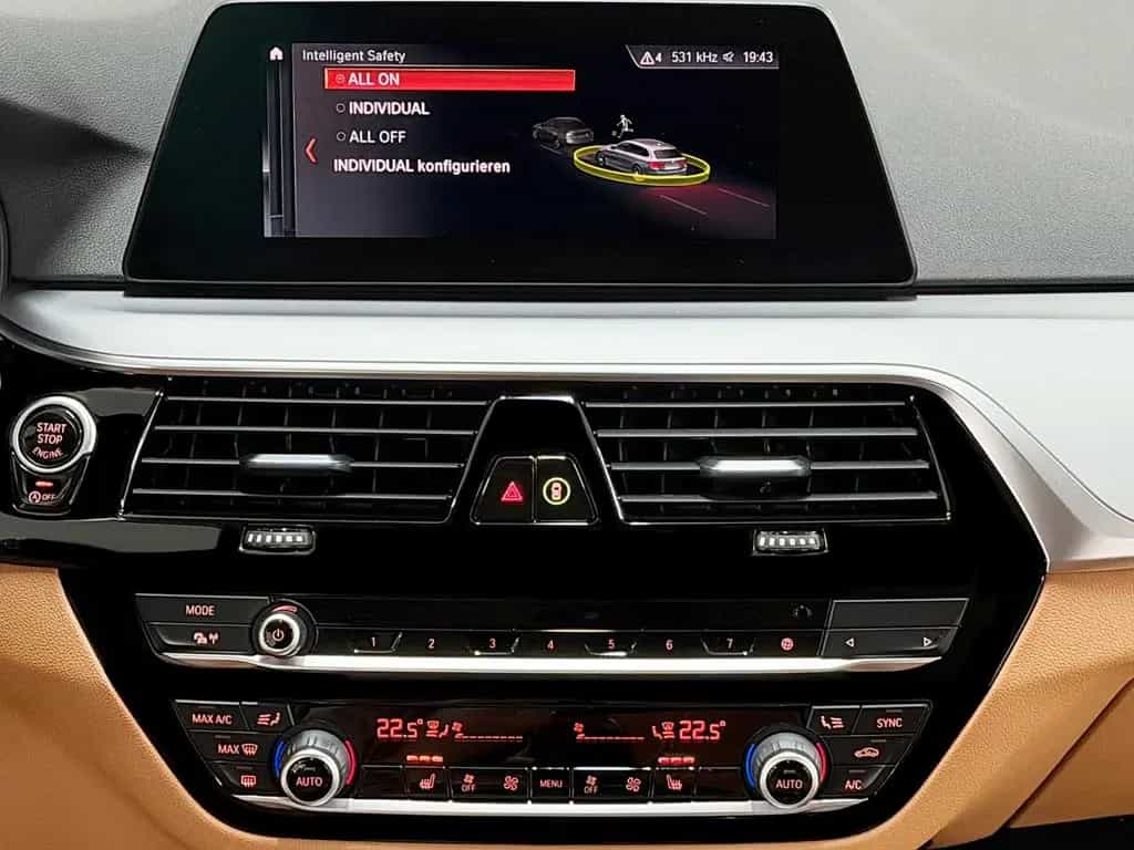 BMW 5 Series 520D TOURING *AUS 2 HAND*FINANZIERUNG MÖGLICH* 11/2019-photo-10