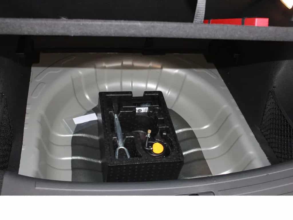 MG ZS EV 1.5L 5MT Com 11/2023-photo-10