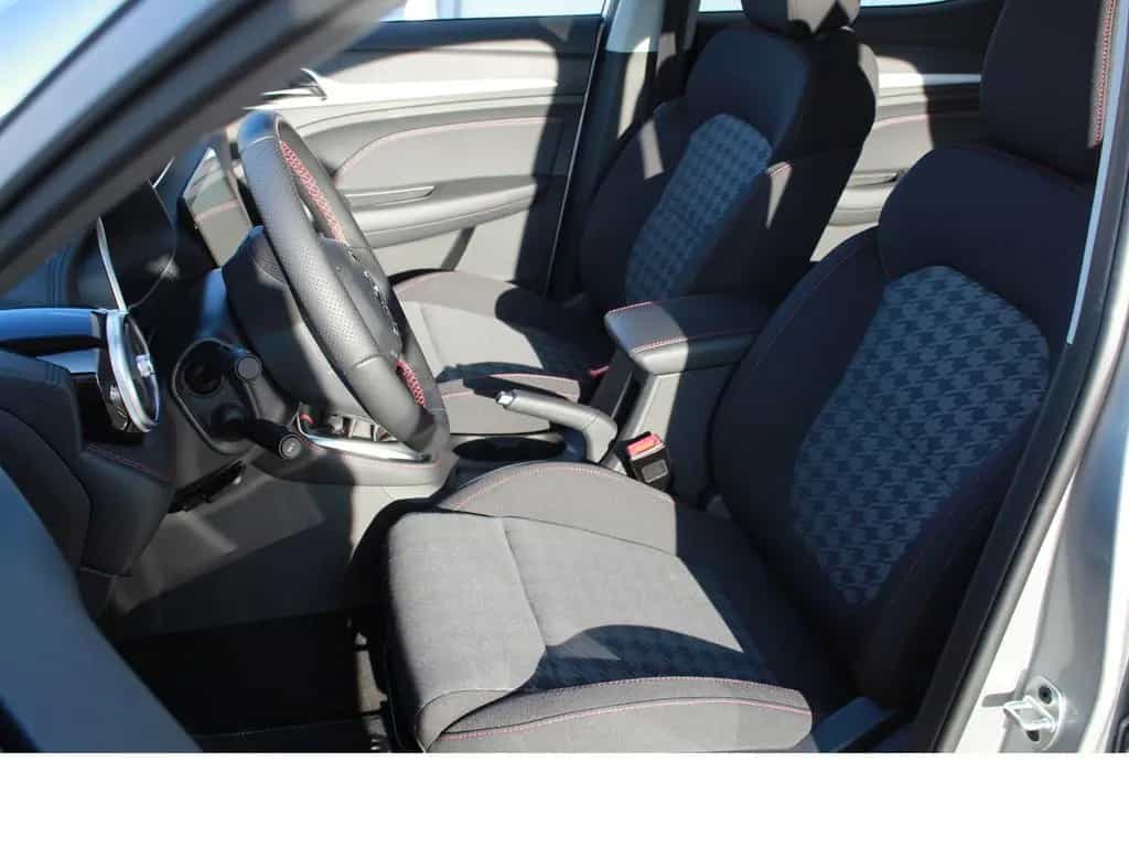 MG ZS EV 1.5L 5MT Com 11/2023-photo-12