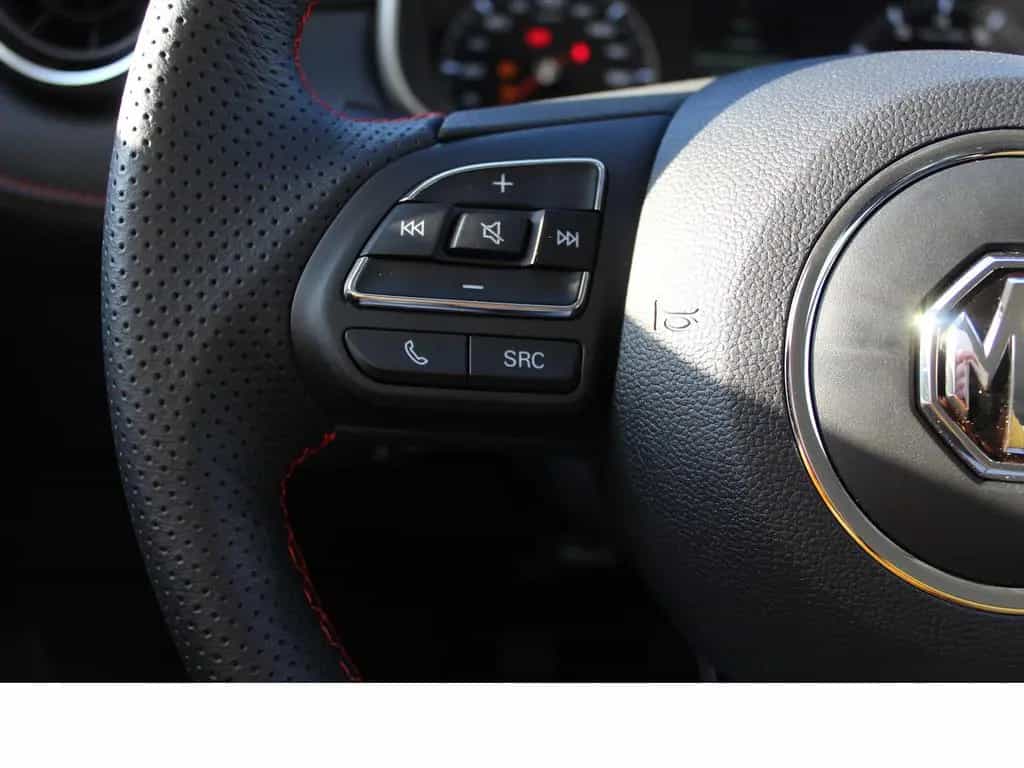 MG ZS EV 1.5L 5MT Com 11/2023-photo-22
