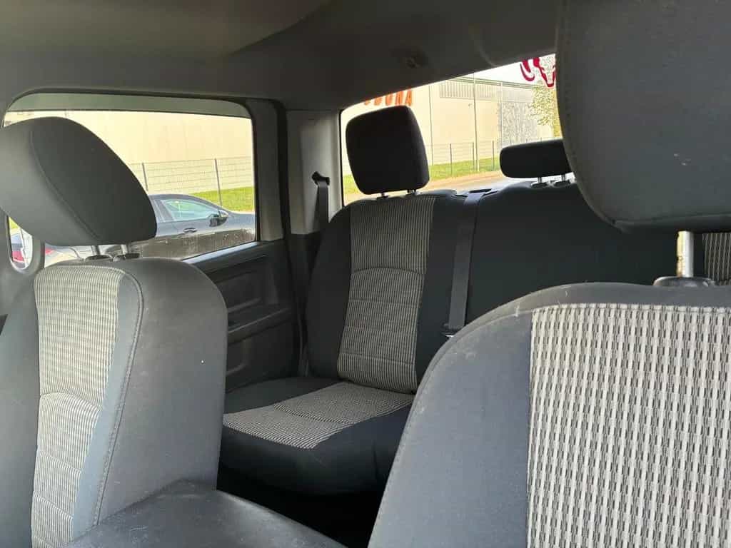 Dodge RAM 1500 HEMI 5,7 V8 , ST - 4X4 09/2012-photo-1