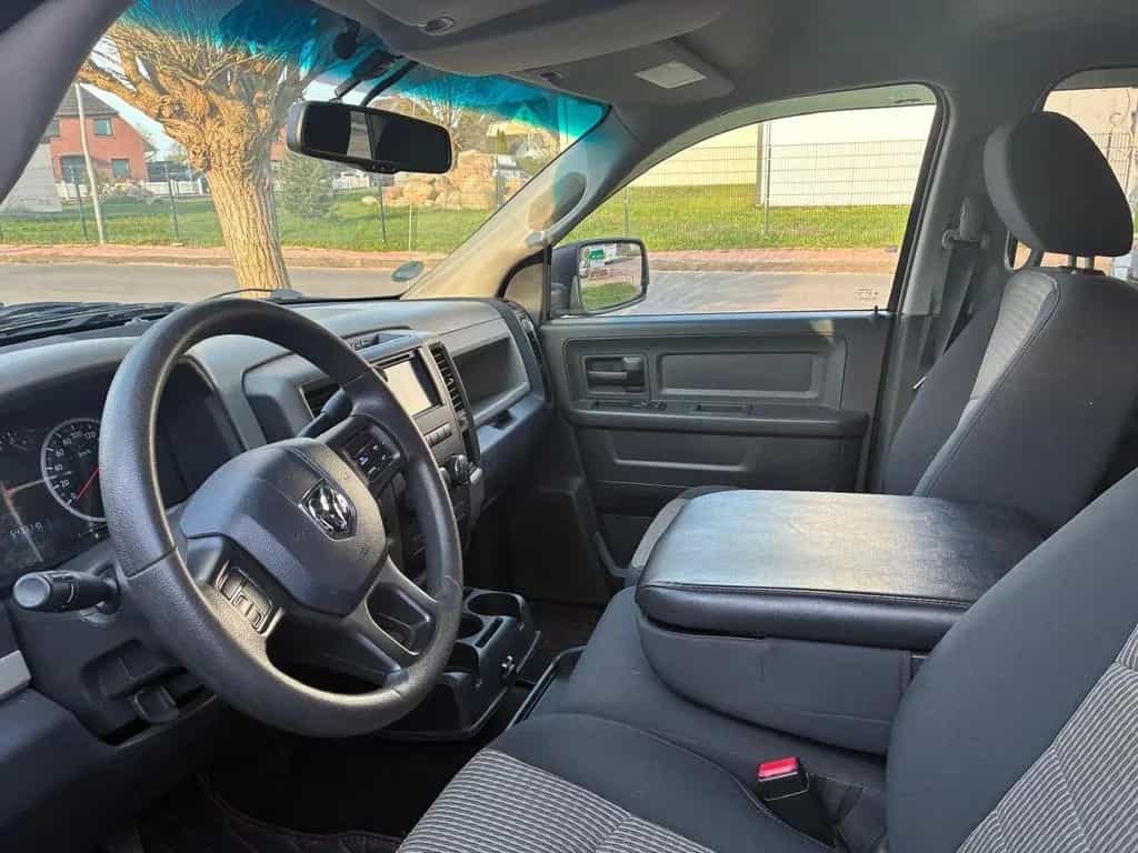 Dodge RAM 1500 HEMI 5,7 V8 , ST - 4X4 09/2012-photo-7