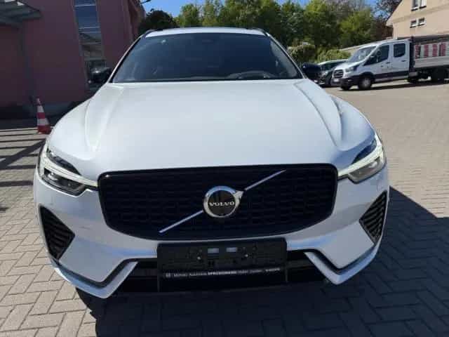 Volvo XC60 B5 AWD Ultimate Dark mit LuftFW,22zoll,360K 12/2023-photo-14