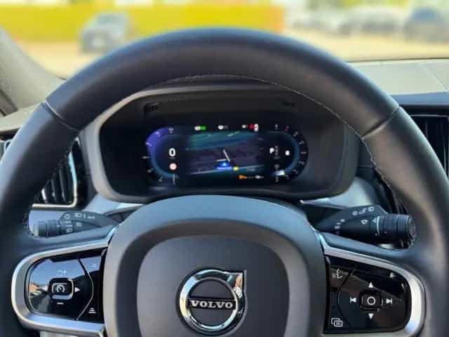 Volvo XC60 B5 AWD Ultimate Dark mit LuftFW,22zoll,360K 12/2023-photo-7