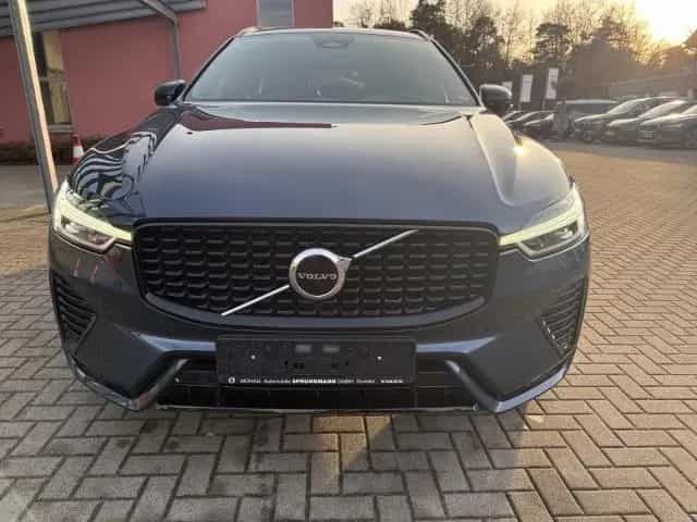 Volvo XC60 B4 Diesel Plus Dark mit Panorama,20zoll,Vol 01/2023-photo-13