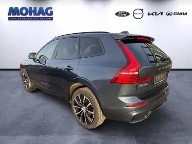 Volvo XC60 B4 Diesel Plus Dark mit Panorama,20zoll,Vol 01/2023-photo-2