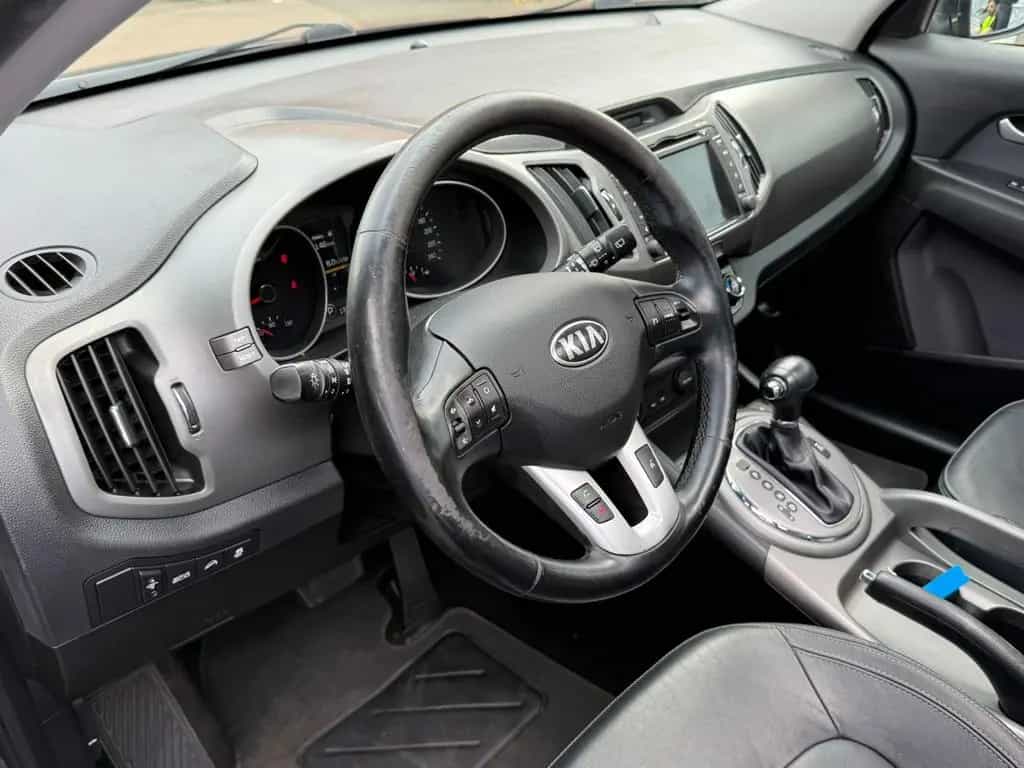 Kia Sportage 4WD AUTOMATIK+LEDER+PANO+KAMERA 02/2015-photo-19