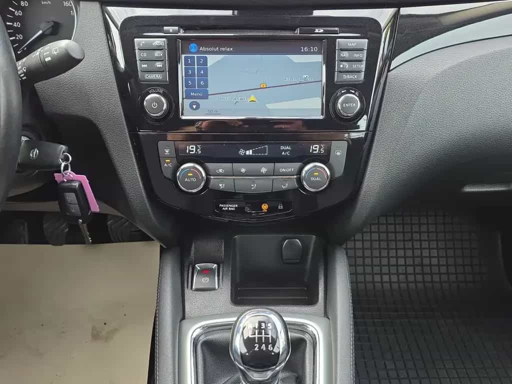Nissan Qashqai 1.2 Acenta 01/2017-photo-11