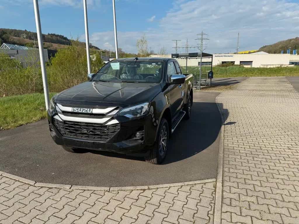 Isuzu D-Max Space Cab 4WD LSE null-photo-0