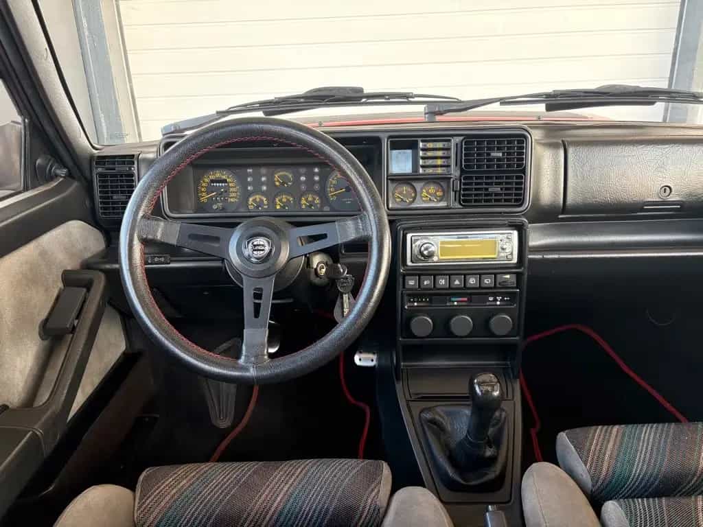 Lancia Delta HF Integrale SSD Radio H Kennzeichen 07/1990-photo-8