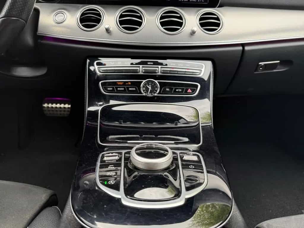 Mercedes-Benz E-Class 350 Sportpaket Navi LED Blendfreies Fernl. Kur 02/2019-photo-8