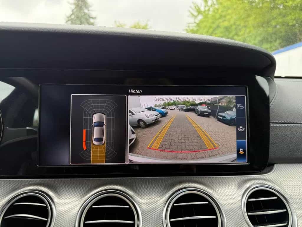 Mercedes-Benz E-Class 350 Sportpaket Navi LED Blendfreies Fernl. Kur 02/2019-photo-13