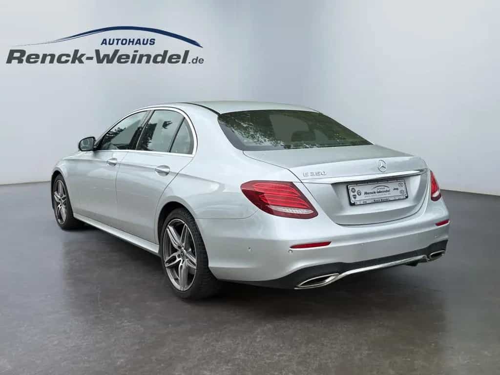 Mercedes-Benz E-Class 350 Sportpaket Navi LED Blendfreies Fernl. Kur 02/2019-photo-0