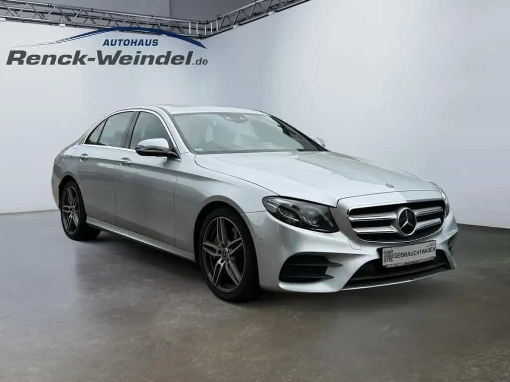 Mercedes-Benz E-Class 350 Sportpaket Navi LED Blendfreies Fernl. Kur 02/2019-photo-4