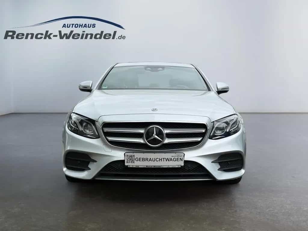 Mercedes-Benz E-Class 350 Sportpaket Navi LED Blendfreies Fernl. Kur 02/2019-photo-5