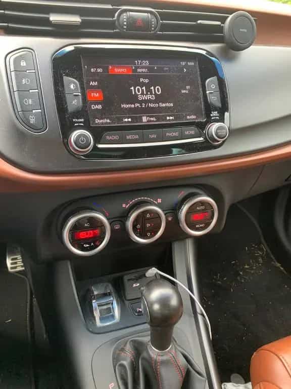 Alfa Romeo Giulietta 1.8 TBi 16V TCT Quadrifoglio Verde... 11/2014-photo-6