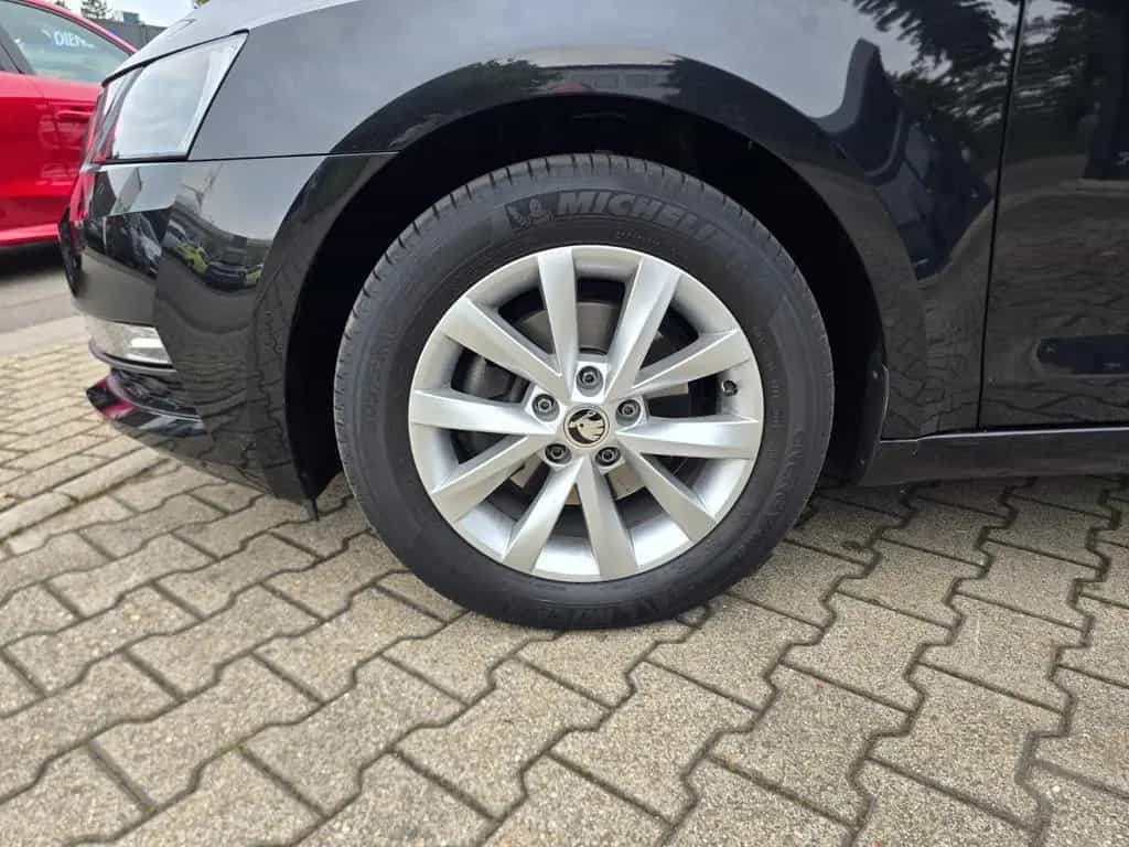 Skoda Octavia Combi Tour, Sitzheizung, Alu,AHK 10/2020-photo-8