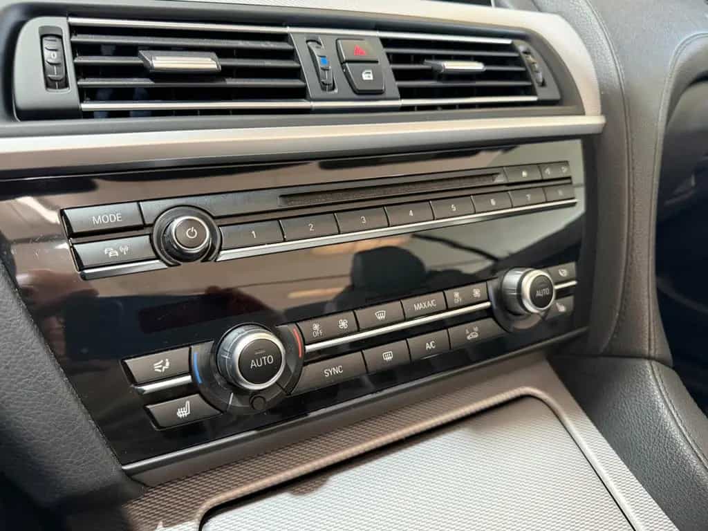 BMW 6 Series 640 d Cabrio*M-PAKET*SOFT-CLOSE*HARMAN-KARDON* 02/2017-photo-21