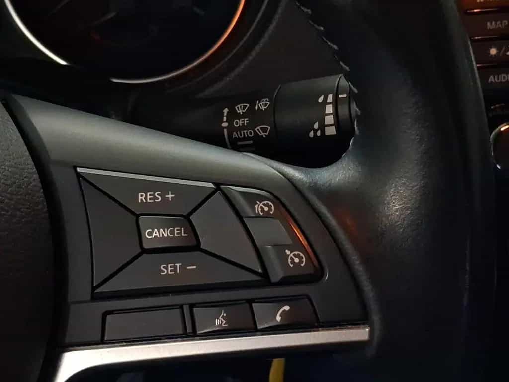 Nissan Qashqai 1.3 DIG,1.Hand,Navi,Tempo,Kamera,S-Heft 04/2019-photo-15