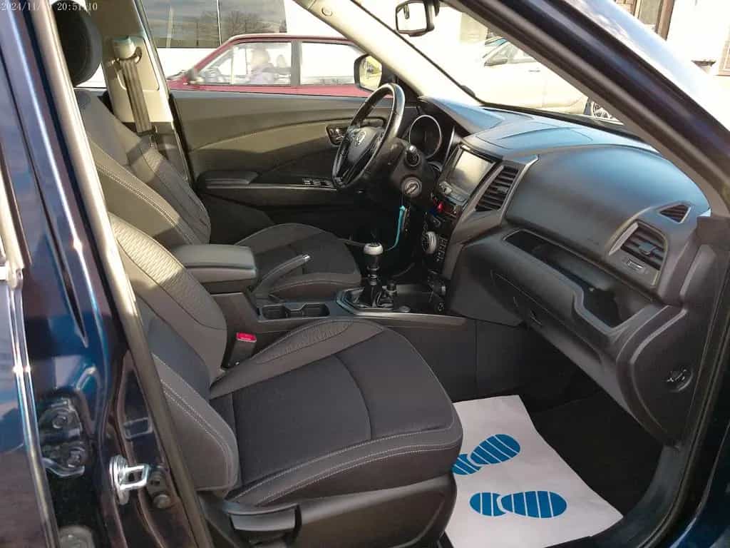Ssangyong XLV TÜV NEU  NAVI R-KAMERA S-HET 1HAND 07/2019-photo-10