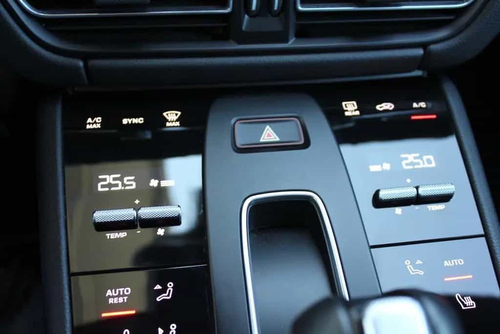 Porsche Macan 2.0 Panorama 2023 ( 45.202.- € NETTO ) 01/2023-photo-10