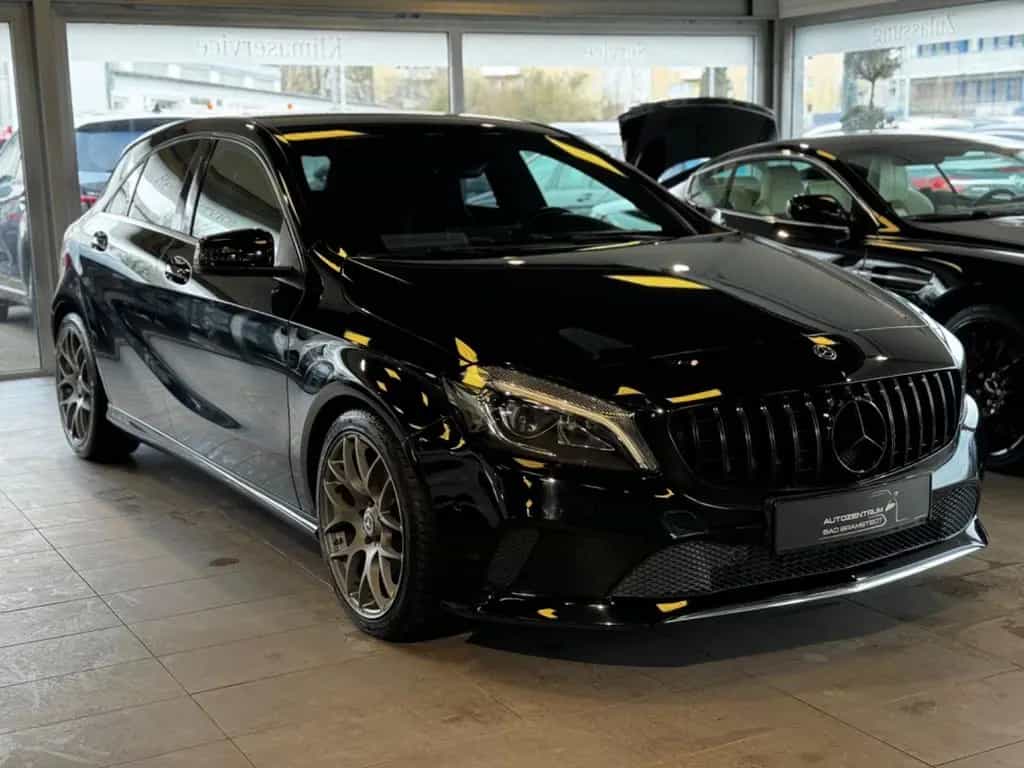 Mercedes-Benz A-Class 200 Score Asutattung|LED|AHK|PDC|SHZ|NAVI| 08/2017-photo-9