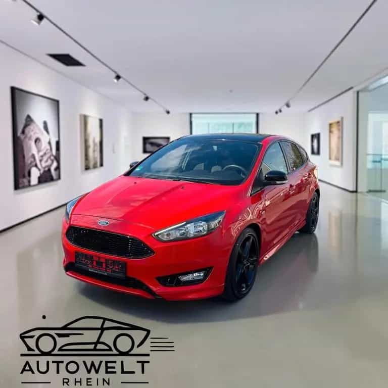 Ford Focus 1,0 EcoBoost 92kW ST-Line Red 07/2017-photo-1