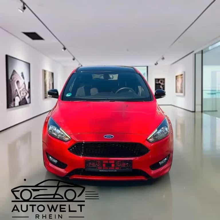 Ford Focus 1,0 EcoBoost 92kW ST-Line Red 07/2017-photo-3
