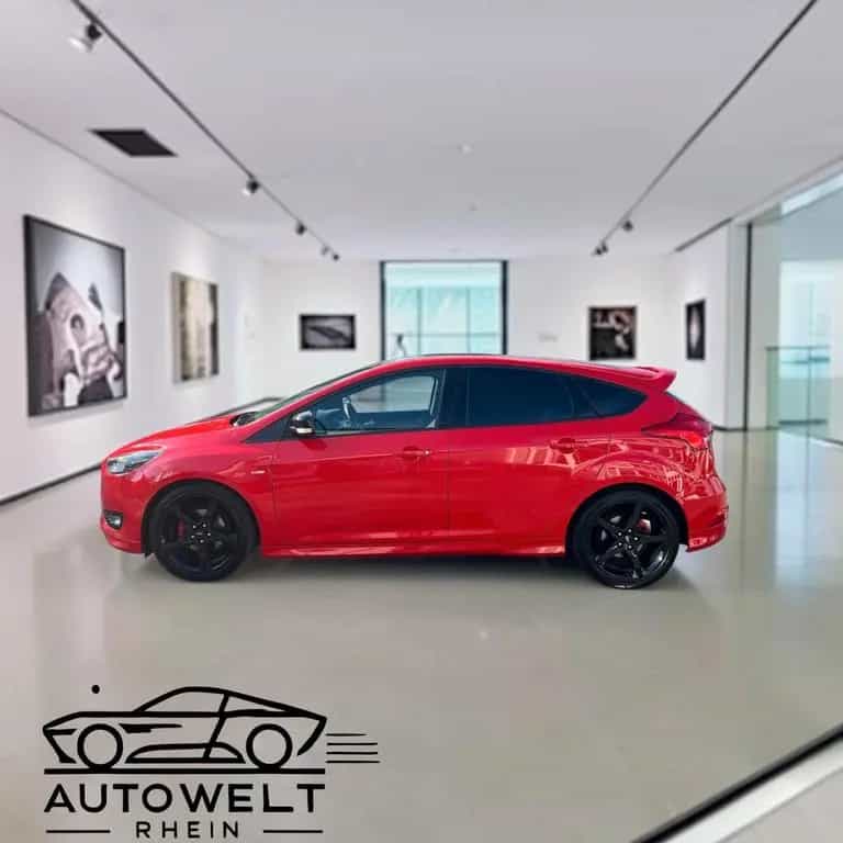 Ford Focus 1,0 EcoBoost 92kW ST-Line Red 07/2017-photo-5