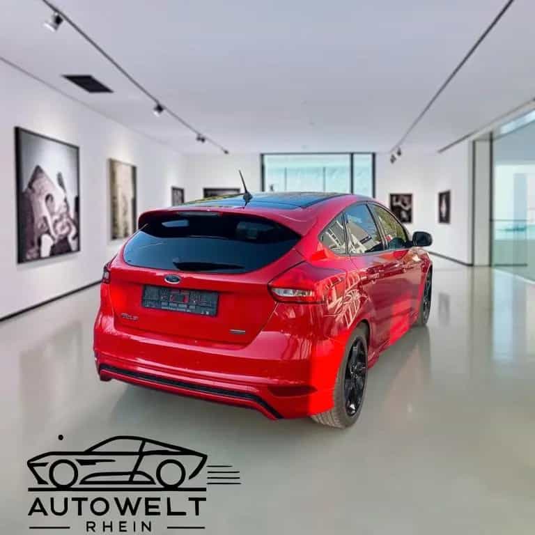 Ford Focus 1,0 EcoBoost 92kW ST-Line Red 07/2017-photo-7