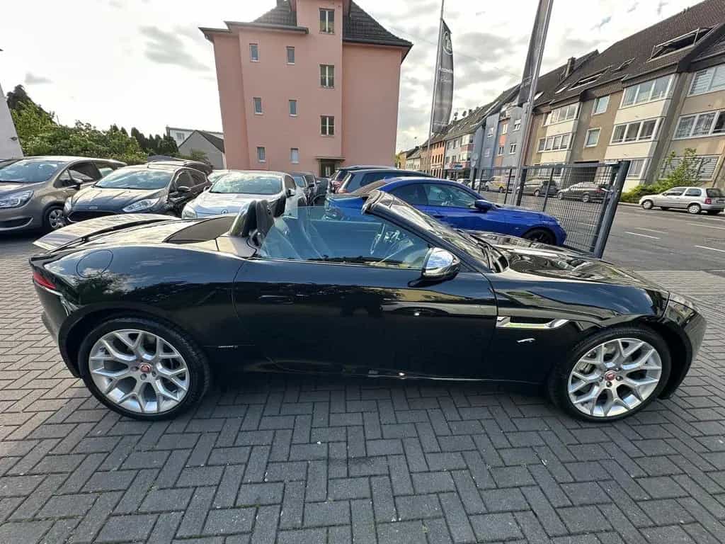 Jaguar F-Type 2.0 L P300 Turbo*NAVI*KAM*LED*SHZ*TEMPOMA 03/2018-photo-13