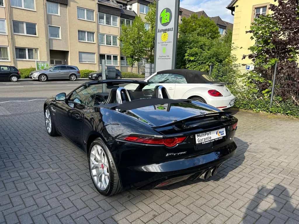 Jaguar F-Type 2.0 L P300 Turbo*NAVI*KAM*LED*SHZ*TEMPOMA 03/2018-photo-6
