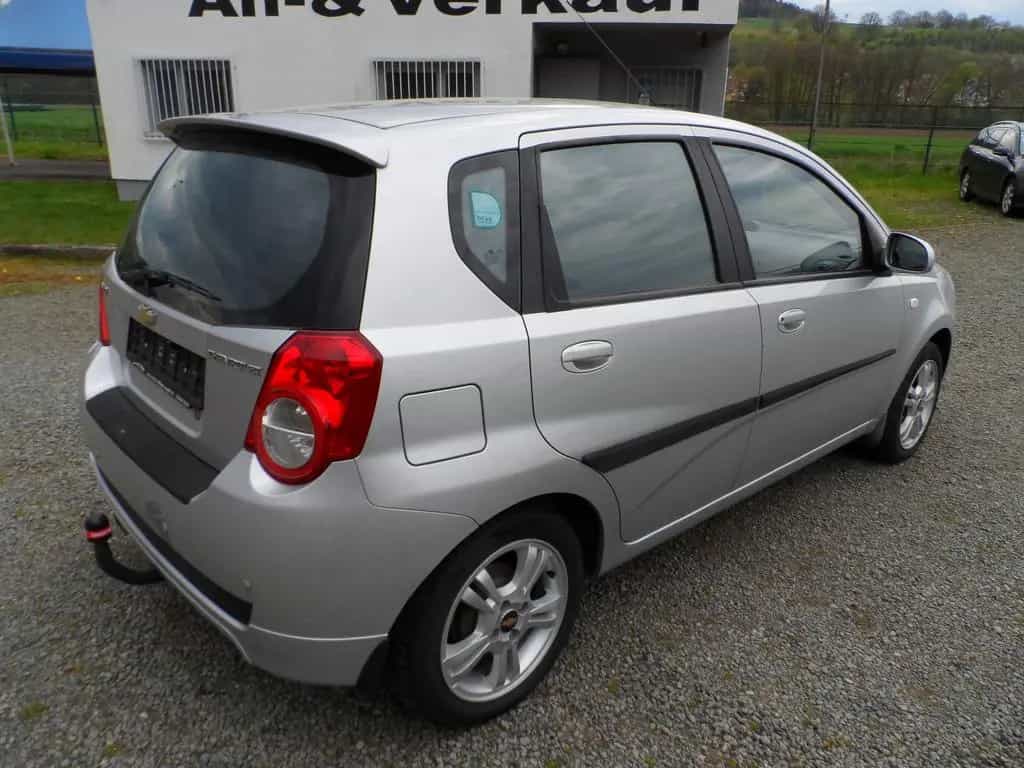 Chevrolet Aveo Schrägheck LT 1.Hd+Climatr+ALU+NAVI+TÜV NEU 05/2009-photo-3