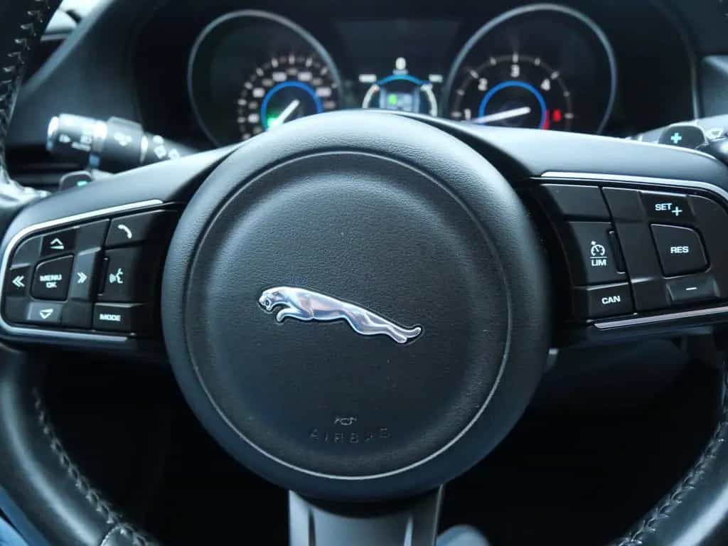 Jaguar XF Pure 2.0d Leder/Navi/KeylessGo/PDC 12/2016-photo-18