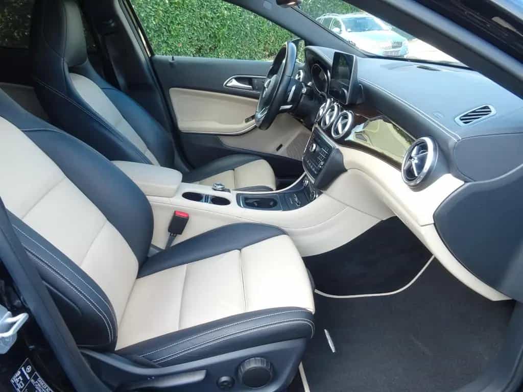Mercedes-Benz GLA 250 4Matic AMG 2. HAND LED NAVI KAMERA LEDER 09/2016-photo-14