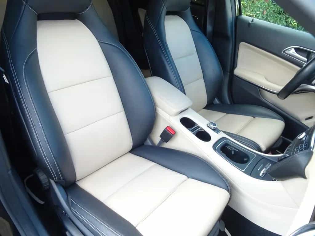 Mercedes-Benz GLA 250 4Matic AMG 2. HAND LED NAVI KAMERA LEDER 09/2016-photo-18