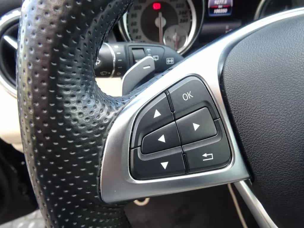 Mercedes-Benz GLA 250 4Matic AMG 2. HAND LED NAVI KAMERA LEDER 09/2016-photo-20