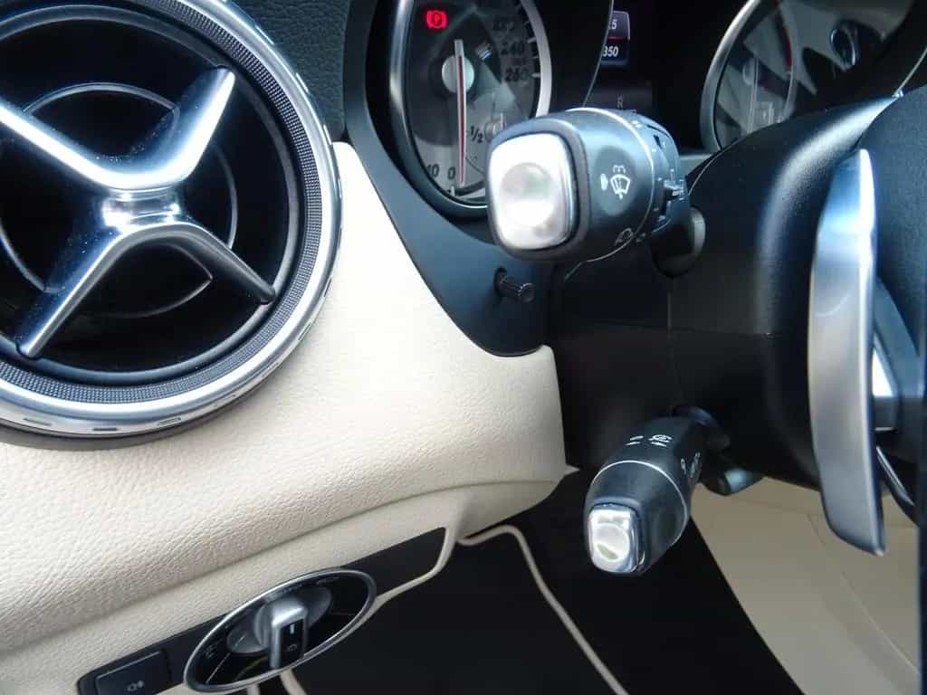 Mercedes-Benz GLA 250 4Matic AMG 2. HAND LED NAVI KAMERA LEDER 09/2016-photo-21