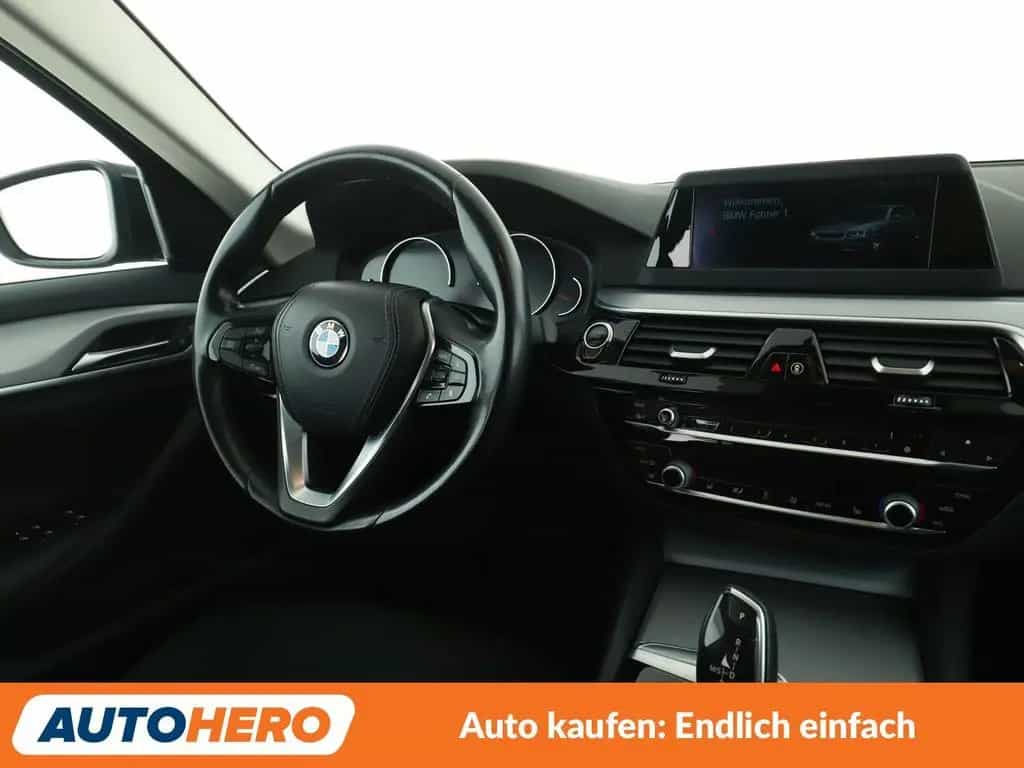 BMW 5 Series 520d Aut.*NAVI*TEMPO*LED*PDC*SHZ* 06/2019-photo-12