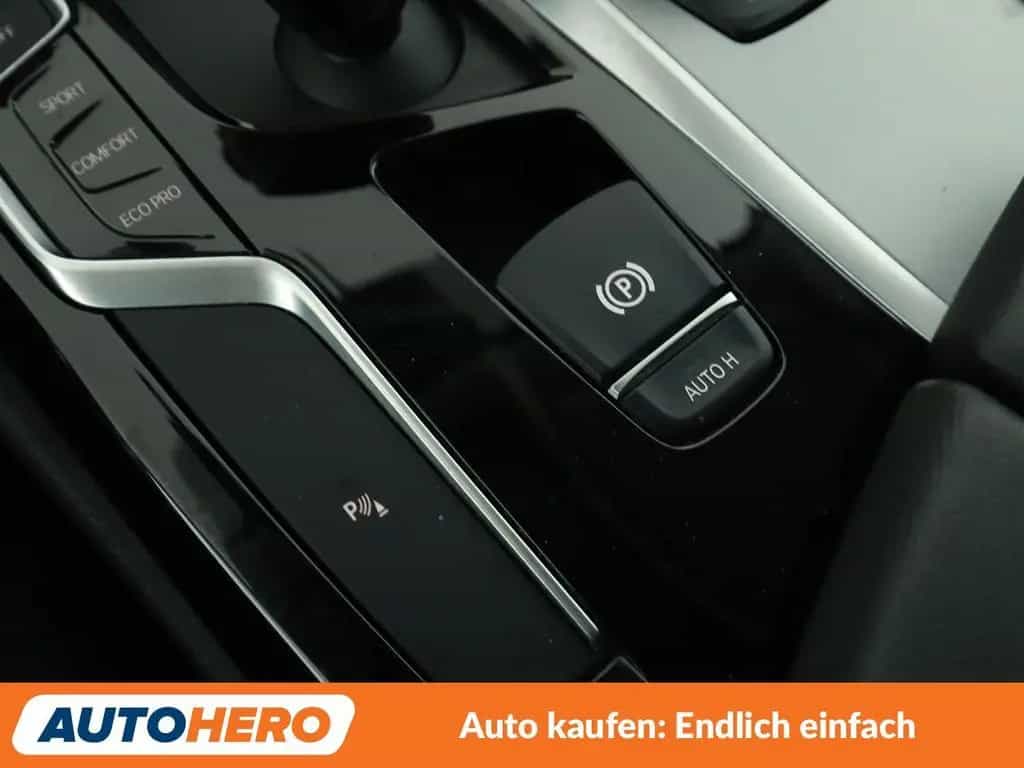 BMW 5 Series 520d Aut.*NAVI*TEMPO*LED*PDC*SHZ* 06/2019-photo-24