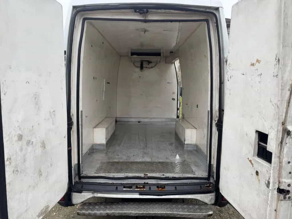 Iveco Daily 2.5 Diesel Furgone Frigo 04/2007-photo-8